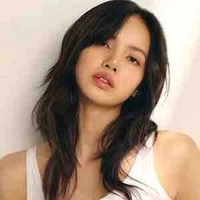 Lalisa Manobal [Cô]