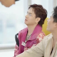 Hoàng Kim Long⋆Lou Hoàng