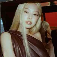 Kim Jennie - Nhỏ