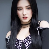 lee nacy ( ả người của namjoon)