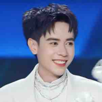 Quang Hùng 