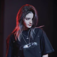 Hách Tịnh Di