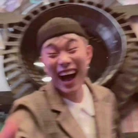 người nắm giữ cốt truyện