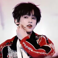 Dương Hàm Bác_ thích chọc rồng nhỏ