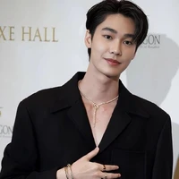 Dew JIrawat Sutivanichsak