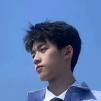 QUAN TUẤN THẦN
