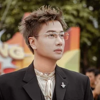 Lou Hoàng