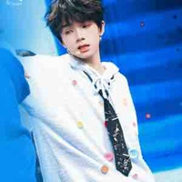 Vương Lỗ Kiệt  " anh "