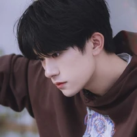 Dịch Dương Thiên Tỉ