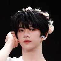 Trương Hàm Thụy _ hắn