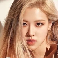 Park Chaeyuong(Rosé)