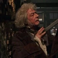 Cụ Ollivander