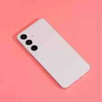 Điện thoại meo meo của Akane