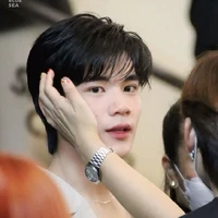 Fourth Jirochtikul ( em )