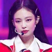 Kim Jennie-em