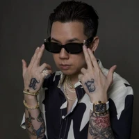 Bùi Thế Anh ( Andree ) / hắn /