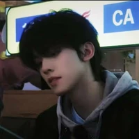 Tả Hàng_cậu