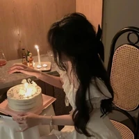 Như Mai