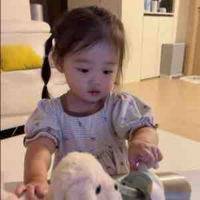Young Ji Ah