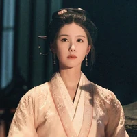 Văn Tiêu: Thần nữ Bạch Trạch