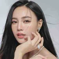 NINH DƯƠNG LAN NGỌC 