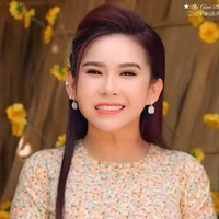 Hồ Ngọc Trinh/út tinh