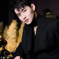 Hùng Huỳnh