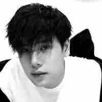 Phuwin_Tang
