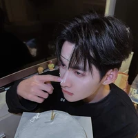 𝗵𝘂𝘆̀𝗻𝗵 𝗵𝗼𝗮̀𝗻𝗴 𝗵𝘂̀𝗻𝗴