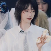 Tưởng Vân /Y/