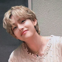 Riracha Taehyung (ba nàng)