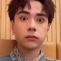Q.Hùng