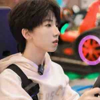 Dương Bác Văn -hắn-