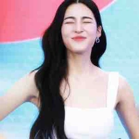 LingLing Kwong [Cô]