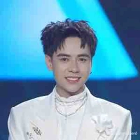 Lê Quang Hùng 