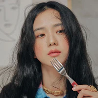 JISOO(cô)