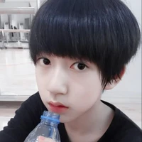 Hạ Chỉ Thiên_8 tuổi
