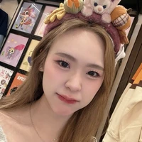 June Wanwimol/nàng