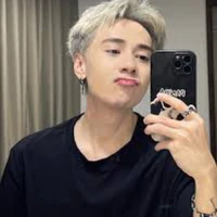Lê Quang Hùng ( phone)