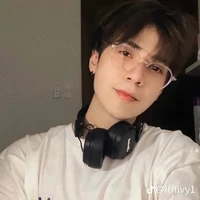 quang Hùng< bé phone>