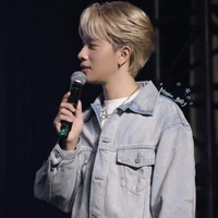 Trần Phong Hào/Nam8