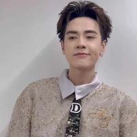 Lê Quang Hùng/Nam8