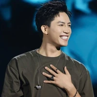 Bùi Anh Tú/Anh Tú (voi)