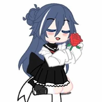 🎐Lynn at the ocean