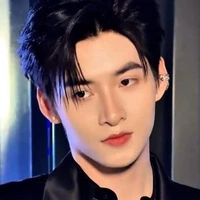 Huỳnh Hoàng Hùng(Hùng Huỳnh)