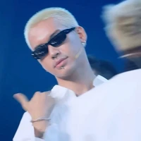 Lee Thuongg Longg(Wean Lê)