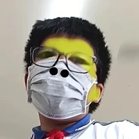 cô bé tà râm mưu mô