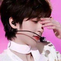 Hạ Tuấn Lâm (cậu)