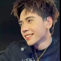 Quang Hùng D