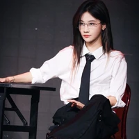 viên nhất kỳ(cô)